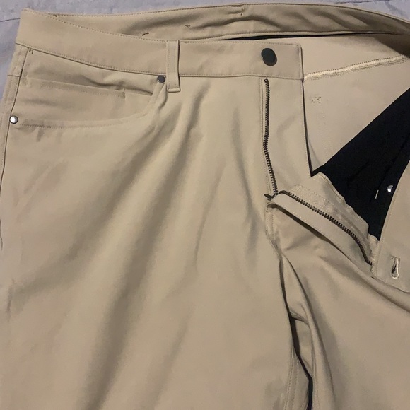 NWOT Men’s lululemon ABC classic pants - Picture 7 of 13